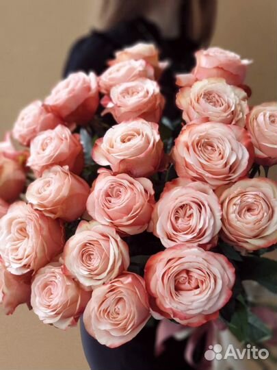 Динская Букет цветов из пионовидных роз