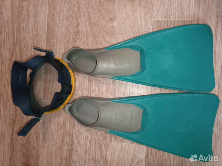 Маска и ласты