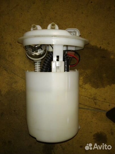 Топливный насос (бензонасос) Renault Symbol 1 K4J