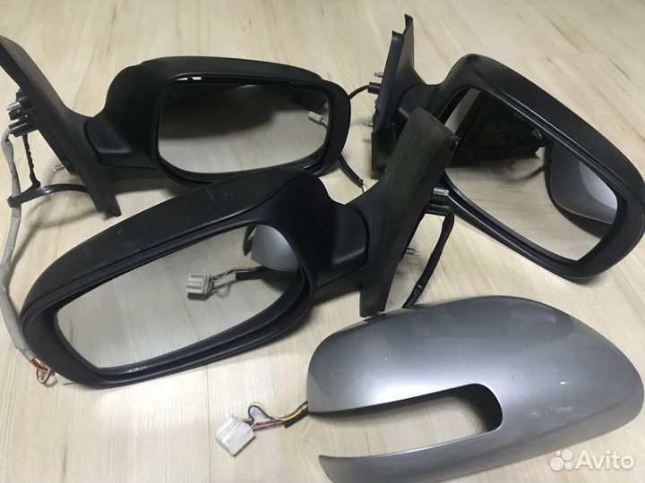 Зелкала на машину тайота ярис