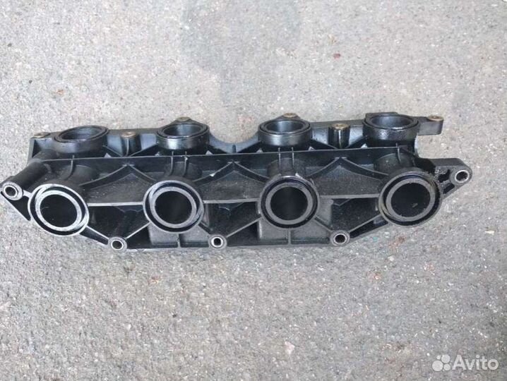 Коллектор впускной Renault Master 2 8200252227