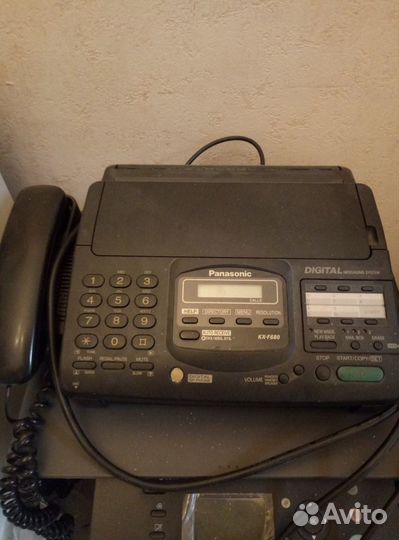 Телефон-факс Panasonic KX-F680 + бумага 6 шт