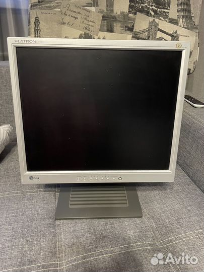 Монитор Lg 17
