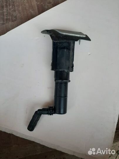 Форсунка омывателя фары Volkswagen