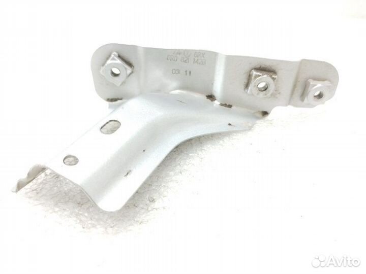 Кронштейн крыла передний правый Volkswagen Polo 5