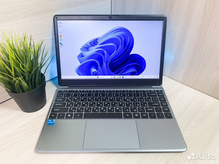 Ноутбук для работы и учебы Intel/8Gb/SSD