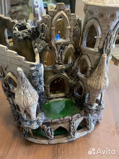 Замок для аквариума