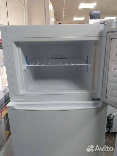 Холодильник новый