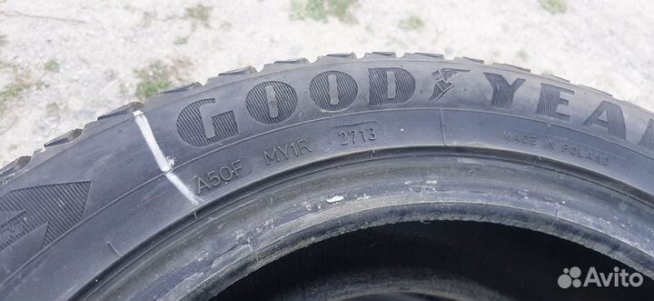 Goodyear Ultragrip Ice Arctic 205/55 R16