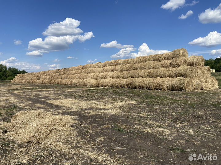Солома в рулонах