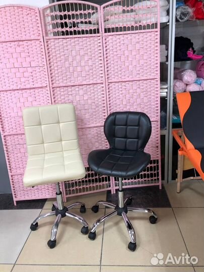 Стул мастера маникюра