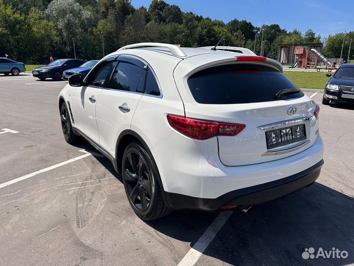 Infiniti FX37 3.7 AT, 2012, 141 229 км