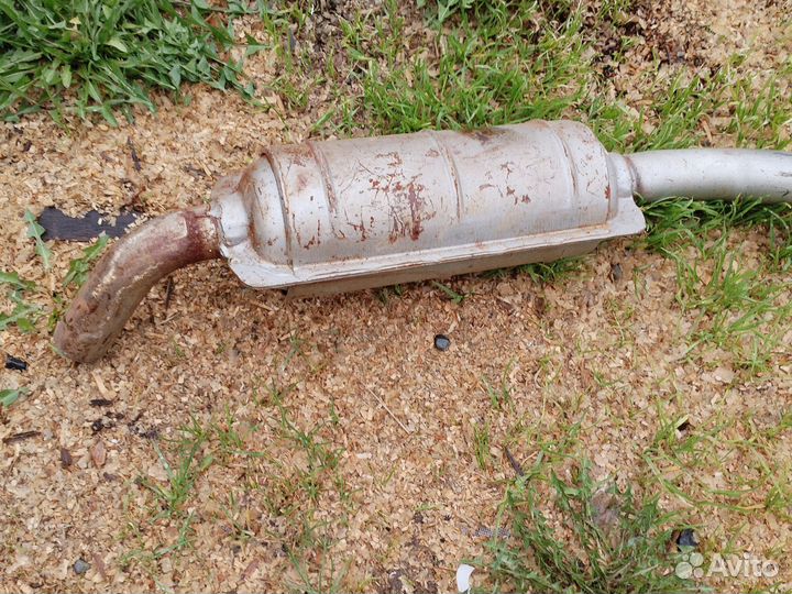 Глушитель с резонаторм