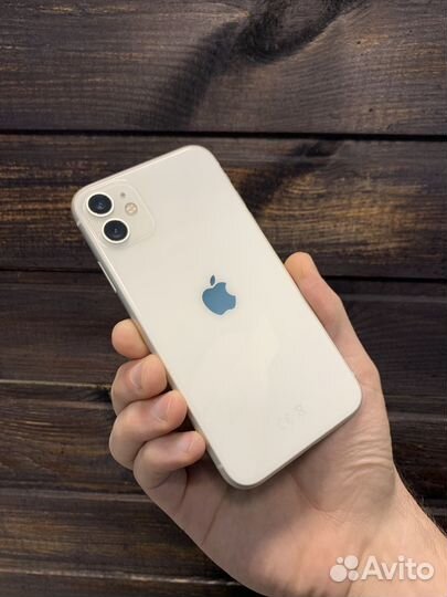 iPhone 11, 64 ГБ