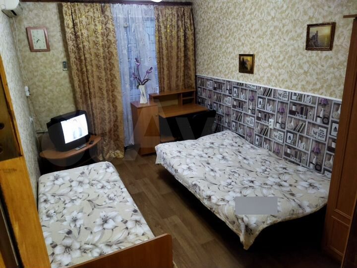 2-к. квартира, 40 м², 1/3 эт.