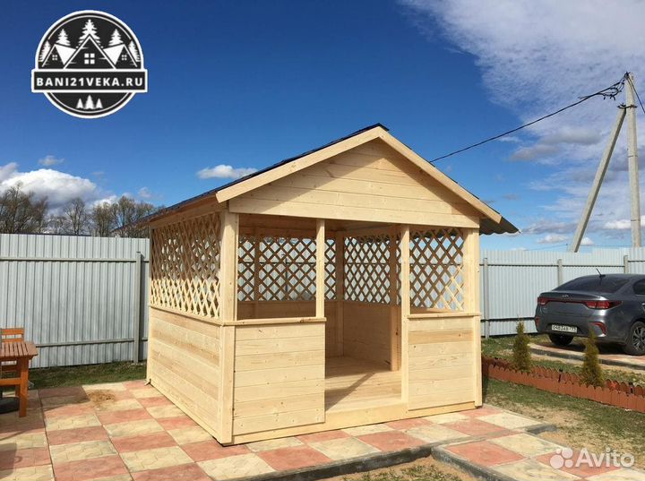 Беседка деревянная на сваях