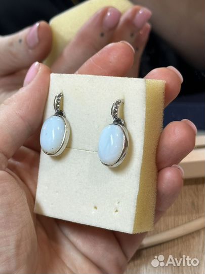 Серьги с лунным камнем