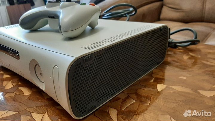 Xbox 360 falcon прошитый freeboot