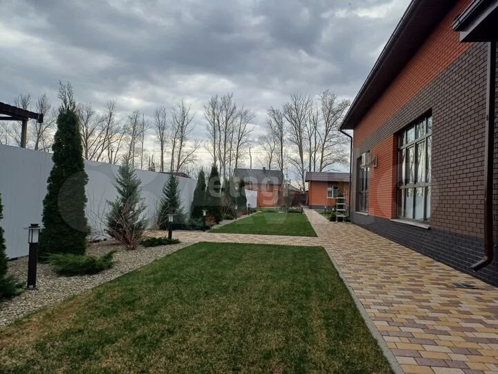 Дом 325,5 м² на участке 15 сот.