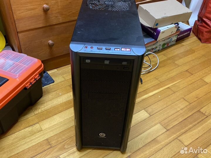 Корпус вентилируемый Thermaltake Element-T