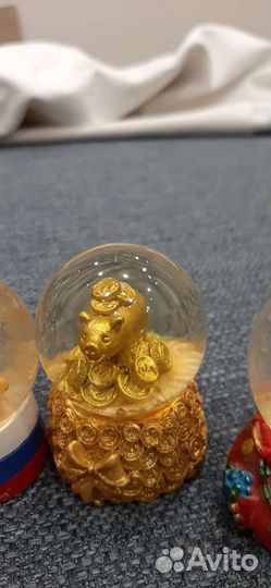 Коллекция шаров со снегом знаки зодиака