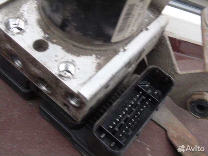 Блок абс в сборе Рено Флюенс