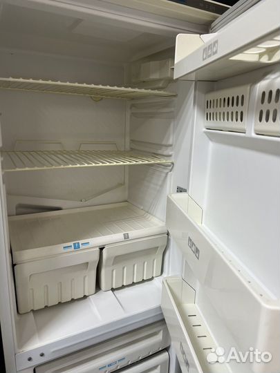 Холодильник stinol