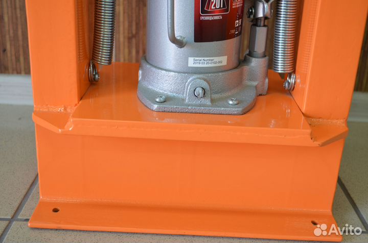 Пресс для изготовления технопланктона