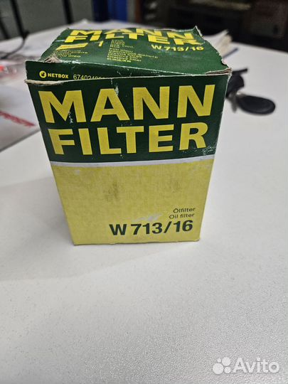 Фильтр масляный W713/16,Mann-Filter