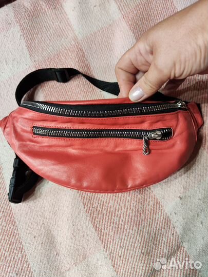 Поясная сумка кожаная