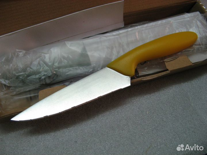 Ножи и подставка, 5 шт.(новые)