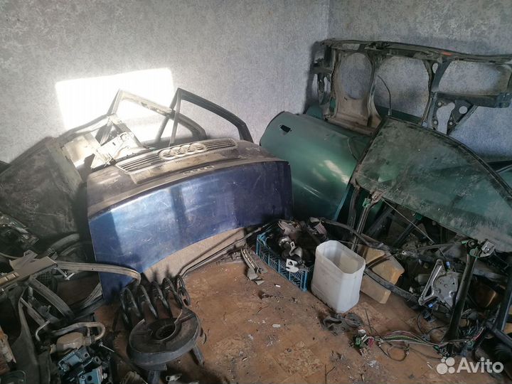 Запчасти на audi a4b5