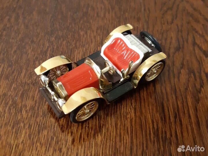 Машинка старая