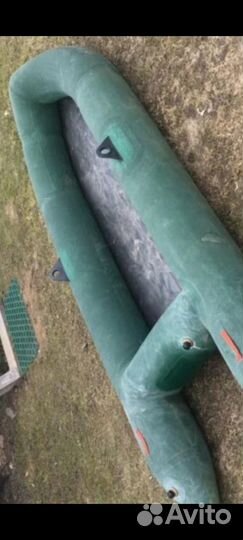 Надувная лодка пвх двух местная весла имеются