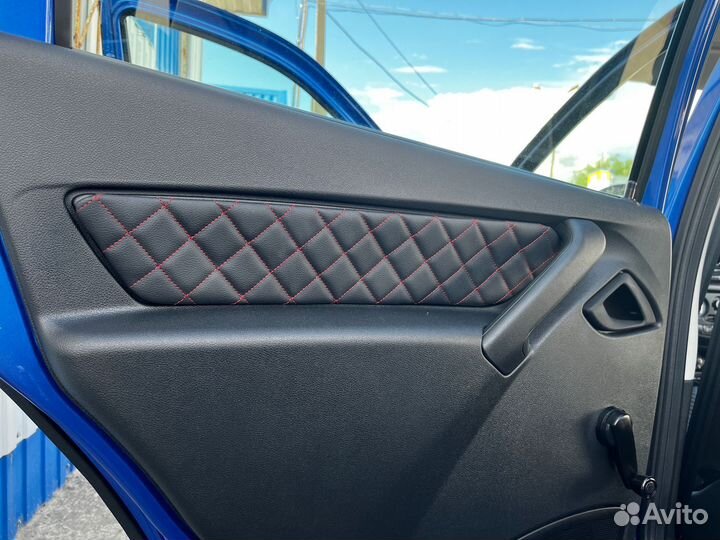 Вставки в дверные карты гранта