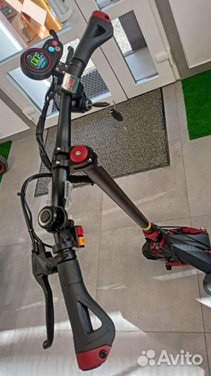 Электросамокат Kugoo G1