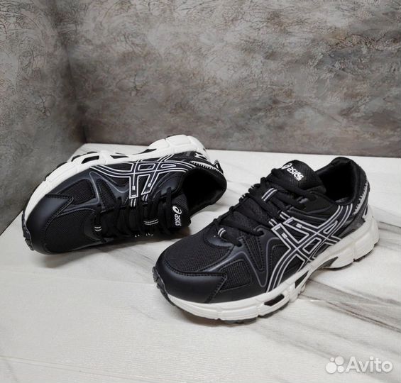 Кроссовки Asics 44 eur