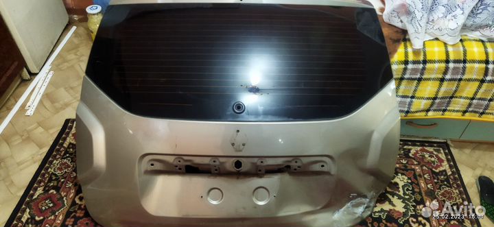 Крышка багажника со стеклом renault duster