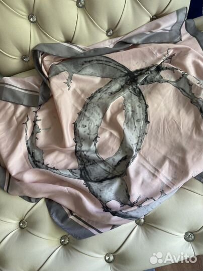 Платок chanel шелк