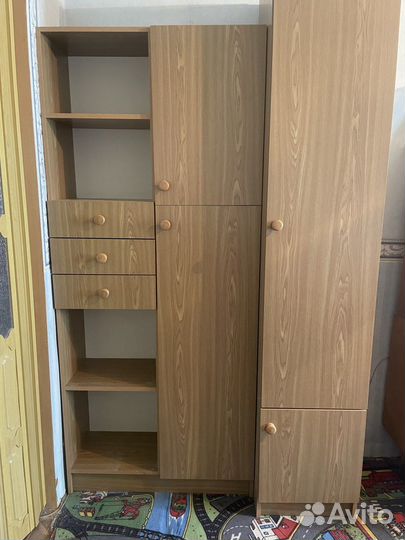 Мебельный гарнитур в детскую