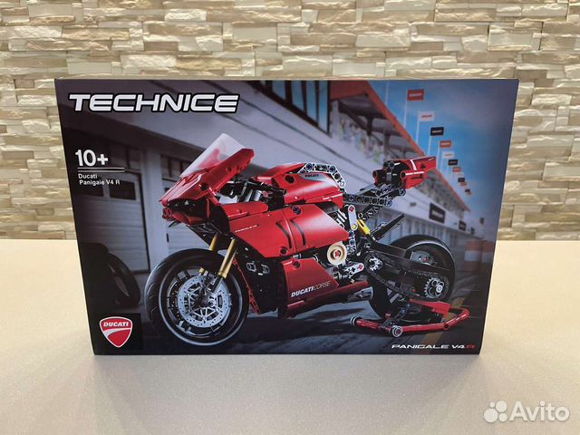 Lego Technic Ducati Panigale V4 R Новый