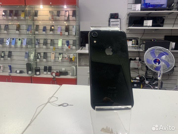 iPhone Xr, 64 ГБ
