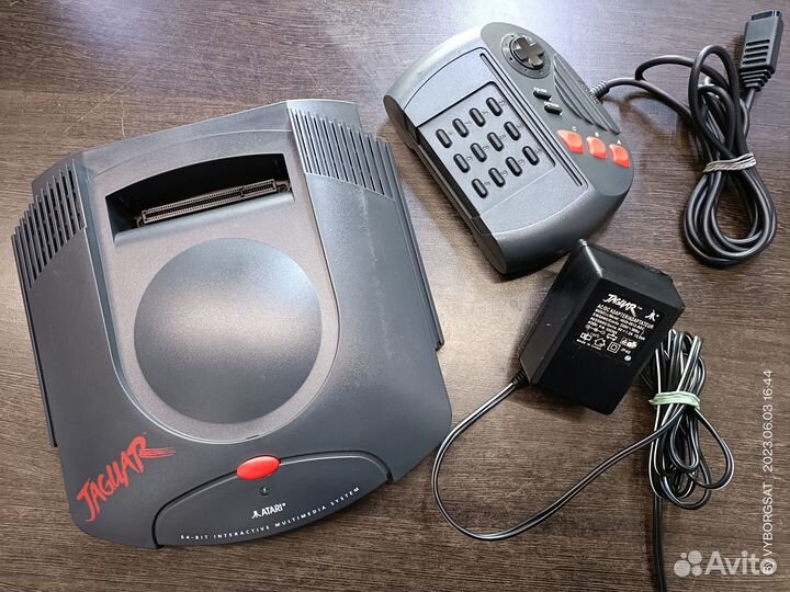Atari Jaguar в коробке