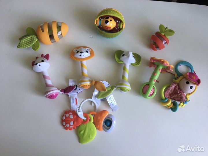 Фирменные игрушки, погремушки, подвески