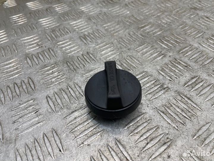 Крышка маслозаливной горловины Toyota Camry V40