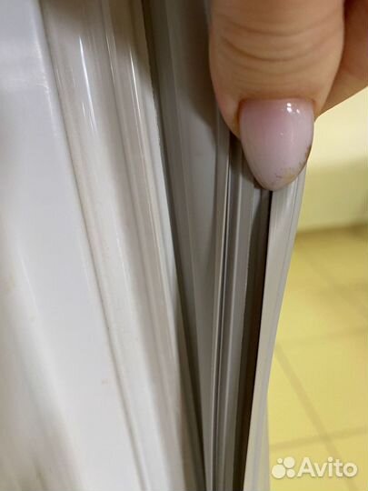 Уплотнитель для холодильника Либхер