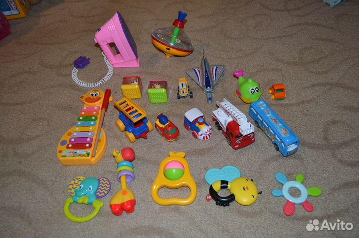 Развивающие игрушки пакетом