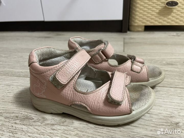Босоножки для девочки