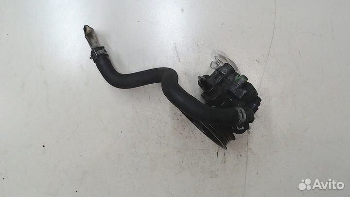 Гур Toyota Corolla Verso, 2002