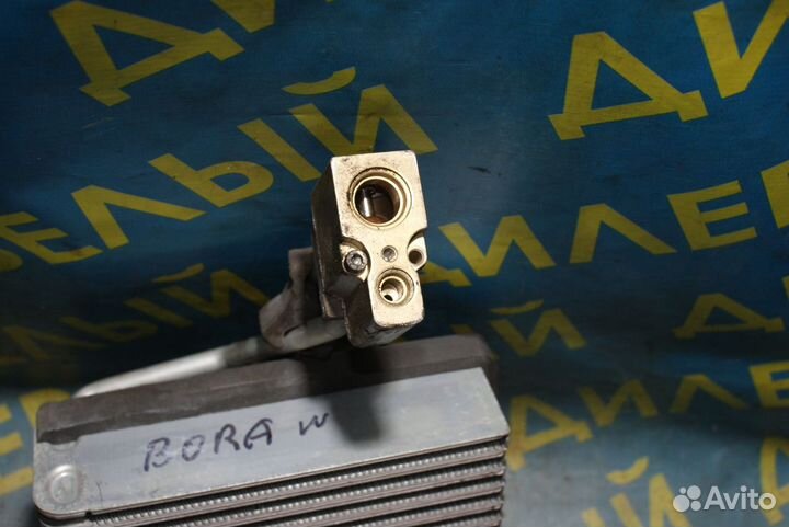 Радиатор кондиционера Volkswagen Bora